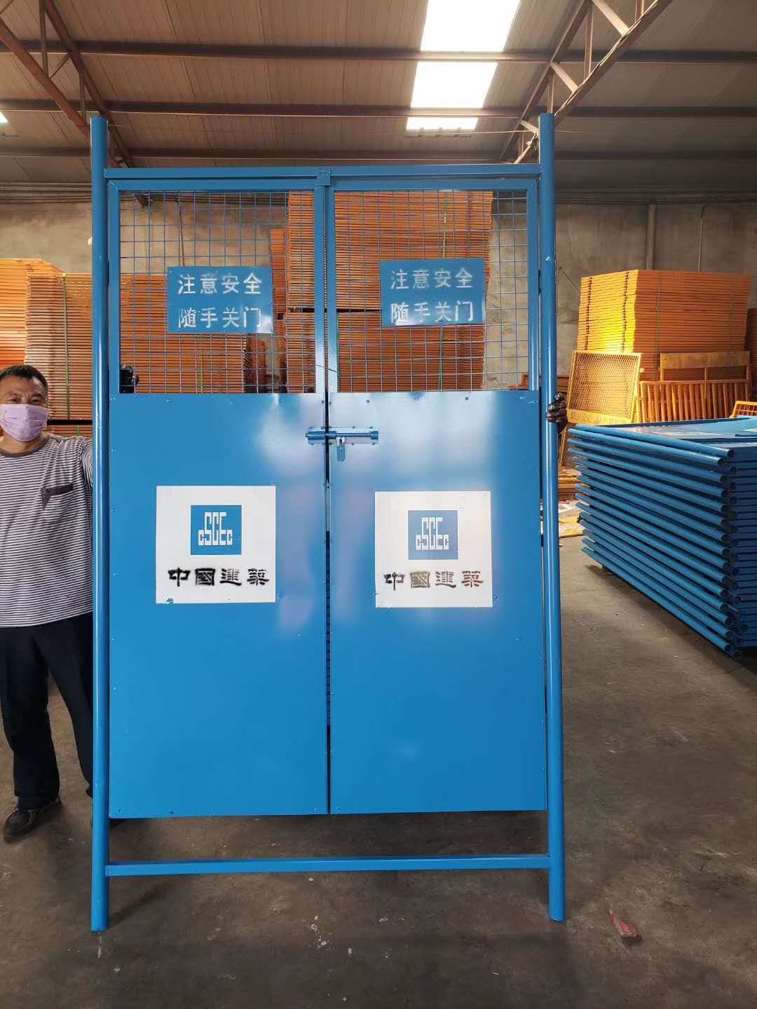 電梯防護(hù)門