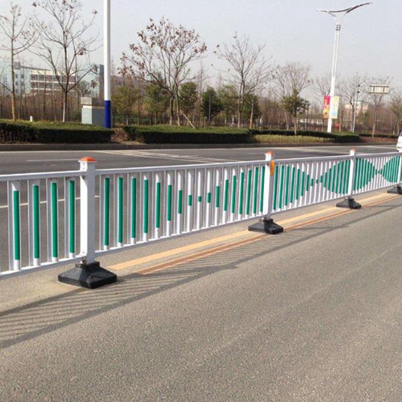防眩板交通護(hù)欄
